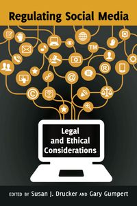 Buch Cover Regulating Social Media